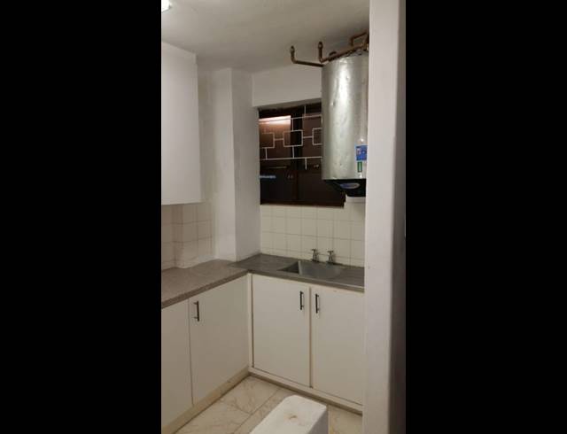 BEDROOM APARTMENT TO LET IN SOUTH BEACH